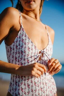 Jelene One Piece - Oxford 16 Jelene One Piece - Oxford -VANA Apparel Store 240112 skatie 4498 edit