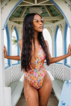 Lynn One Piece - Mulholland -VANA Apparel Store 240530 skatie 9014 Edit