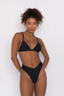 Iggy Bottom - Black -VANA Apparel Store DSC 9039 Edit