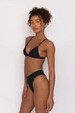 Iggy Bottom - Black -VANA Apparel Store DSC 9045 421d6ced e4cd 4cff 9a3e 018ecc47a885