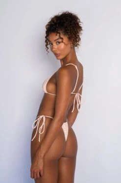 Kristen Bottom - Bisou -VANA Apparel Store SKATIE Bisou 51 9f9946a3 ccb3 4795 bd98 89a62d509005