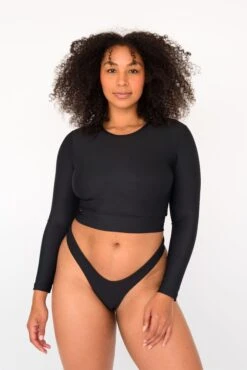 Rosie Top - Black -VANA Apparel Store SKATIE BlackRe stockCURVE 131 5b4441be dca7 40c1 aca2 6fb6c3f23e9a