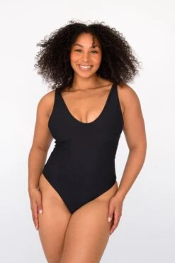 Amanda One Piece - Black -VANA Apparel Store SKATIE BlackRe stockCURVE 15