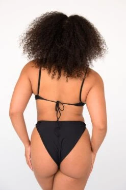 Salty Bottom - Black -VANA Apparel Store SKATIE BlackRe stockCURVE 163