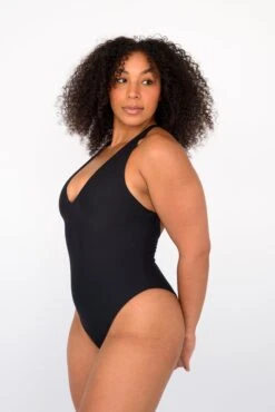 Zoey One Piece - Black -VANA Apparel Store SKATIE BlackRe stockCURVE 24