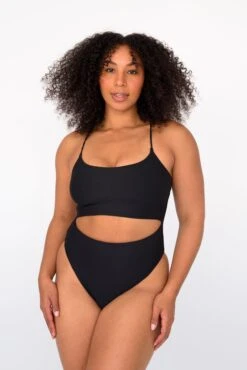 Madison One Piece - Black -VANA Apparel Store SKATIE BlackRe stockCURVE 36