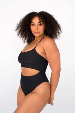 Madison One Piece - Black -VANA Apparel Store SKATIE BlackRe stockCURVE 40