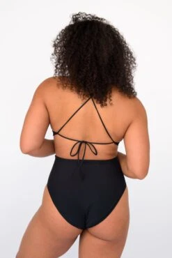 Shelby One Piece - Black 16 Shelby One Piece - Black -VANA Apparel Store SKATIE BlackRe stockCURVE 5
