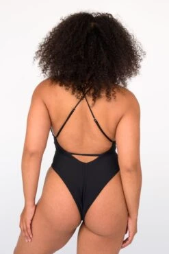 Lynn One Piece - Black 18 Lynn One Piece - Black -VANA Apparel Store SKATIE BlackRe stockCURVE 79
