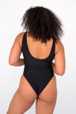Chloe One Piece - Black -VANA Apparel Store SKATIE BlackRe stockCURVE 9