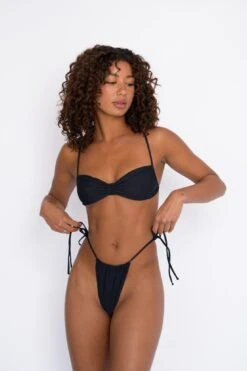 Juliana Top - Black 20 Juliana Top - Black -VANA Apparel Store SKATIE Blackrestock 84