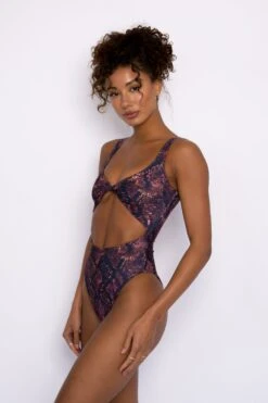 Chloe One Piece - Boa -VANA Apparel Store SKATIE Boa 44