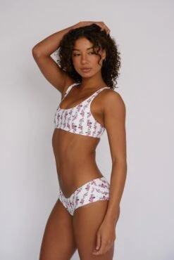 Shayla Bottom - Oxford 12 Shayla Bottom - Oxford -VANA Apparel Store SKATIE Oxford 36 e9c7ffa7 a1e4 482c 844f 0e6343ec5a6e