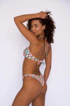 Suzanne Bottom - Radical -VANA Apparel Store SKATIE Radical 33 54d2833f 5b3b 423a b7b4 734230d7385b