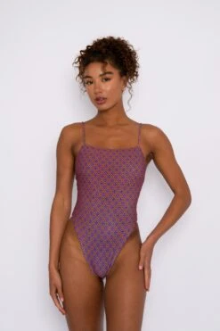 Resa One Piece - Sol 11 Resa One Piece - Sol -VANA Apparel Store SKATIE Sol 42
