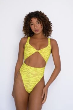 Chloe One Piece - Tropicale 14 Chloe One Piece - Tropicale -VANA Apparel Store SKATIE Tropicale 43