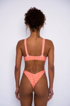 Suzanne Bottom - Tropicana 13 Suzanne Bottom - Tropicana -VANA Apparel Store SKATIE Tropicana 28 1c91d6c4 ad58 4383 8994 41952f78fb10