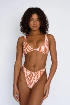 Salty Bottom - Tunnels 12 Salty Bottom - Tunnels -VANA Apparel Store SKATIE Tunnels 10 f02a71ca af84 41e2 a45b 6a09815f72e1