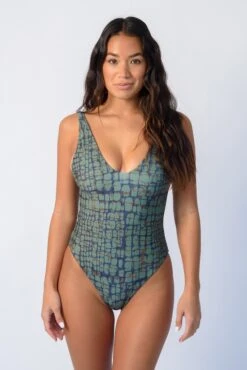 Amanda One Piece - Alabama -VANA Apparel Store Skatie croc 17 pp