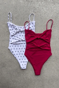 Lisa One Piece - Liberty -VANA Apparel Store SkatieE comm 6 b3e04a36 617b 44d6 a72e 72fb2b18b74f