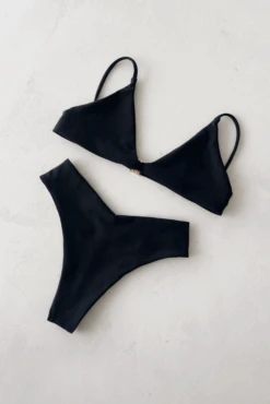 Iggy Bottom - Black -VANA Apparel Store Skatie E comm 09abc1ec 7fb6 4df8 bdc2 9c3ce5e98edc